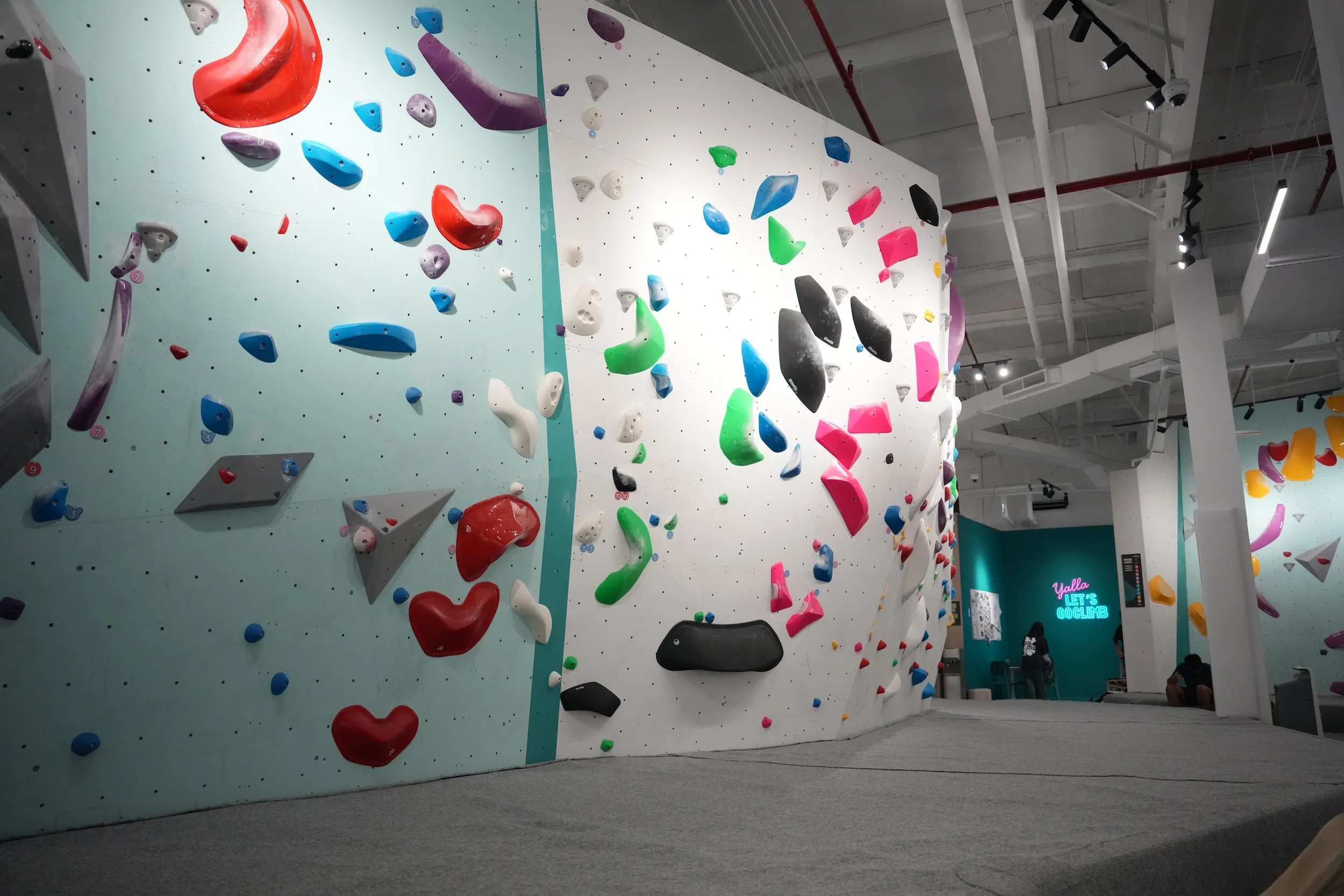 Bouldering wall at GoClimb bouldering gym in Dubai